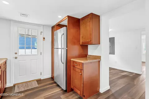 Kitchen - 21 Bark Rd, Brick, NJ 08723 photo 1 of 2