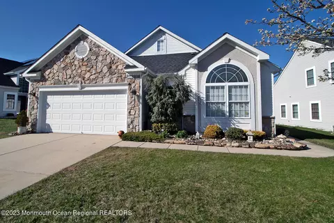 Exterior - 27 Pancoast Rd, Waretown, NJ 08758 photo 4 of 7