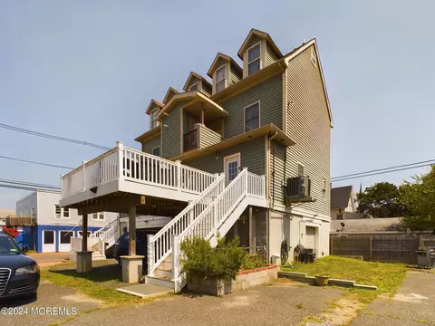 197 Bay Ave, Highlands, NJ 07732