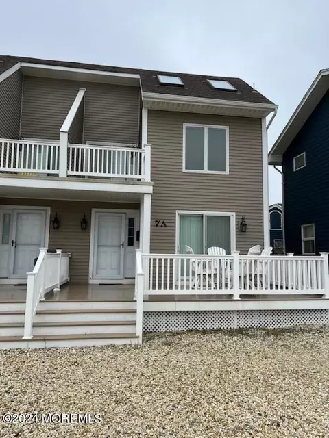 7 New Jersey Ave #A, Lavallette, NJ 08735