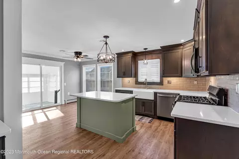 Kitchen - 9 Sabinas St, Berkeley, NJ 08721 photo 9 of 11