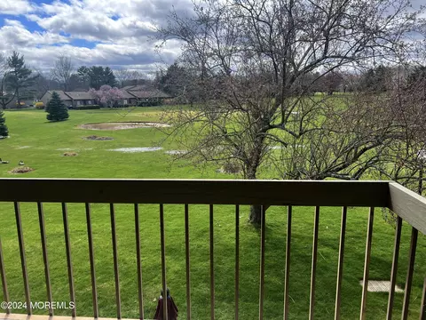 27 Andover Ct # B, Red Bank, NJ 07701
