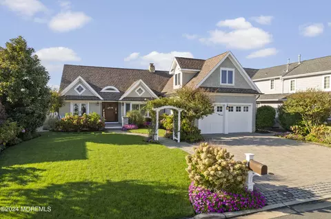 143 Squan Beach Dr, Mantoloking, NJ 08738