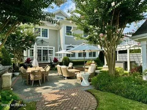 310 Garfield Ave, Avon By The Sea, NJ 07717