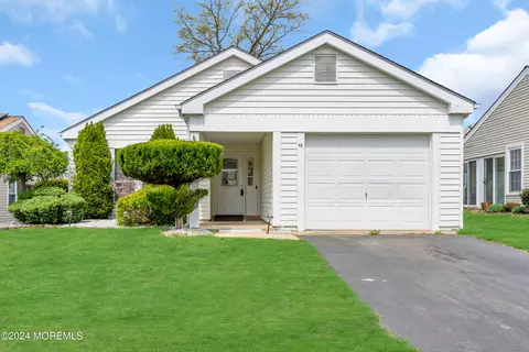 46 Elmswell Ave, Manchester, NJ 08759