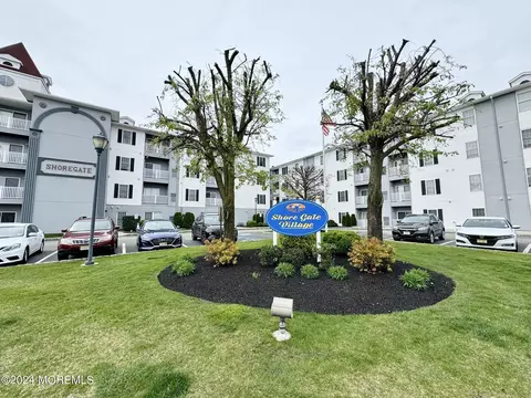 100 Oleary Blvd #319, South Amboy, NJ 08879