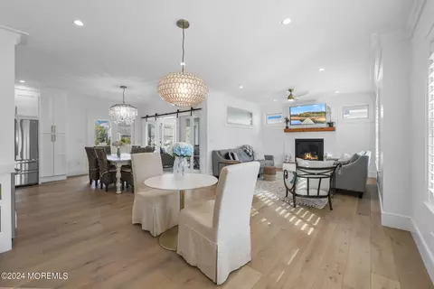 Dining - 414 Melrose Ave, Brielle, NJ 08730 photo 2 of 3