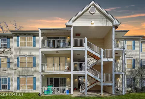 17 Apache Ct #1923, Galloway, NJ 08205
