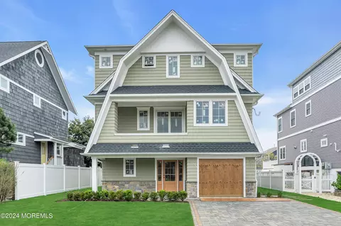 319 Fisk Ave, Brielle, NJ 08730