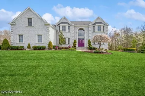 53 Palomino Dr, Old Bridge, NJ 08857