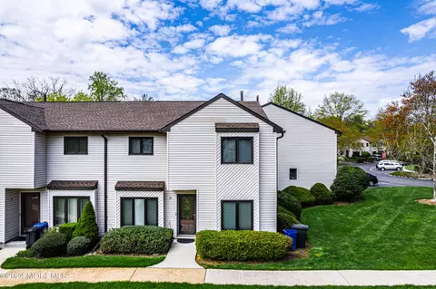 15 Orange Dr, Marlboro, NJ 07746