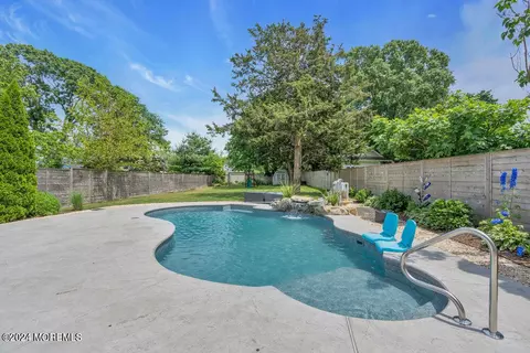 322 Curtis Ave, Point Pleasant Beach, NJ 08742