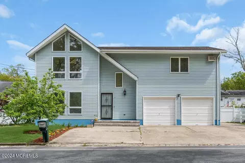 517 Surf Ave, Beachwood, NJ 08722