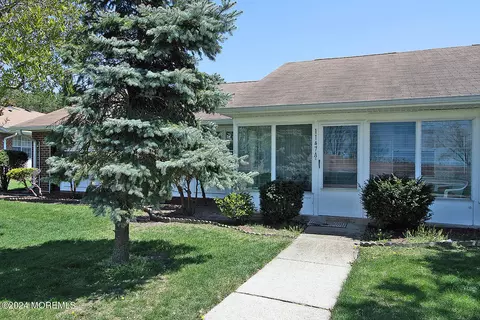 1147 Argyll Cir # A, Lakewood, NJ 08701