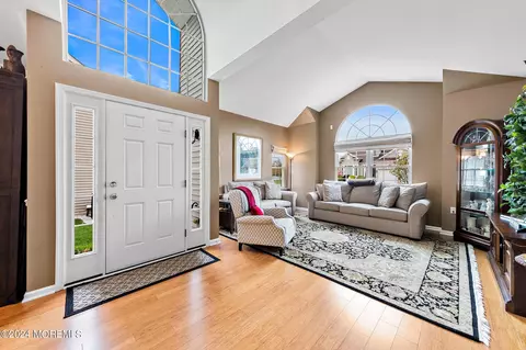 Entry Way - 4 Lavallette Ln, Waretown, NJ 08758 photo 1 of 4