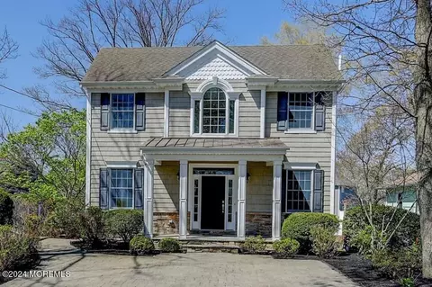 513 Old Mill Rd, Spring Lake Heights, NJ 07762