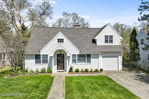 255 Oxford Ave, Fair Haven, NJ 07704