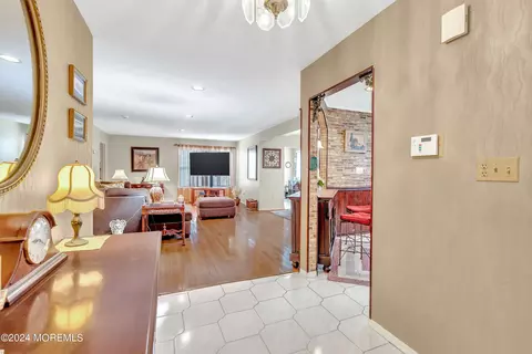 7 Daniel Webster Ave #7A, Monroe, NJ 08831 photo 6