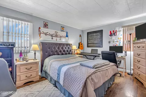 Bedroom - 21 Larkin Ave, Pine Beach, NJ 08741 photo 2 of 6