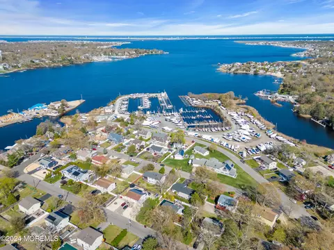 View/Area - 21 Larkin Ave, Pine Beach, NJ 08741 photo 2 of 4