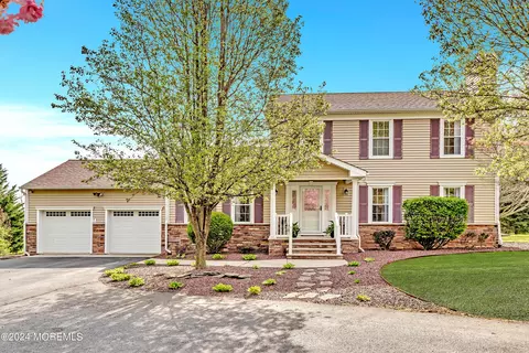 60 Chambers Rd, Cream Ridge, NJ 08514