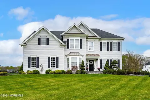 29 Weathervane Cir, Cream Ridge, NJ 08514
