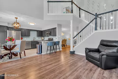 1605 Queen Anne Ln, Toms River, NJ 08753