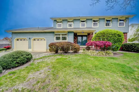 26 N Tunesbrook Dr, Toms River, NJ 08753