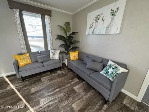 2 Avenue A, Keansburg, NJ 07734