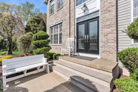 Exterior - 71 Stratton Rd, Matawan, NJ 07747 photo 10 of 17