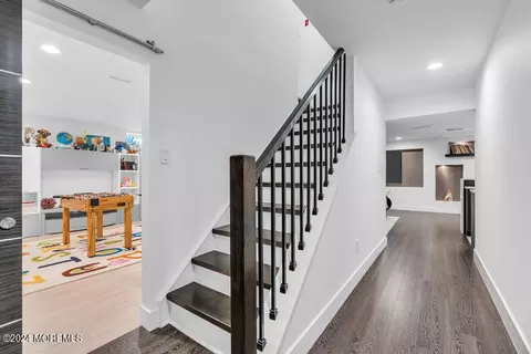 Entry Way - 71 Stratton Rd, Matawan, NJ 07747 photo 6 of 6