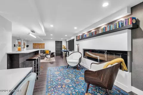 Living - 71 Stratton Rd, Matawan, NJ 07747 photo 10 of 15