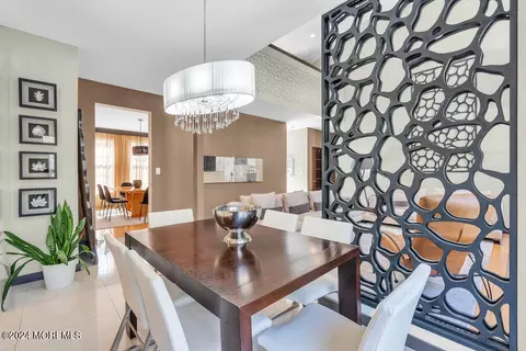 Dining - 71 Stratton Rd, Matawan, NJ 07747 photo 4 of 7