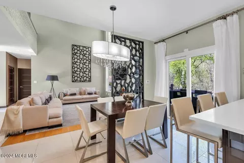 Dining - 71 Stratton Rd, Matawan, NJ 07747 photo 3 of 7
