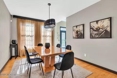 Dining - 71 Stratton Rd, Matawan, NJ 07747 photo 5 of 7