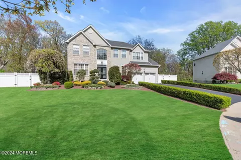 Exterior - 71 Stratton Rd, Matawan, NJ 07747 photo 7 of 17