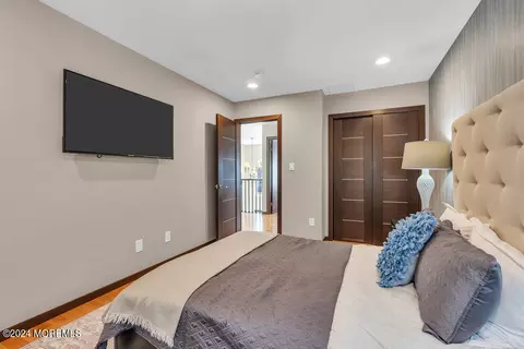 Bedroom - 71 Stratton Rd, Matawan, NJ 07747 photo 5 of 12