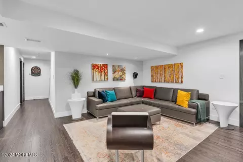 Living - 71 Stratton Rd, Matawan, NJ 07747 photo 13 of 15