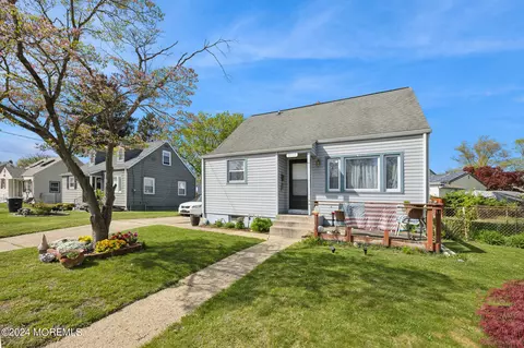 2117 S Brighton Ave, Lindenwold, NJ 08021