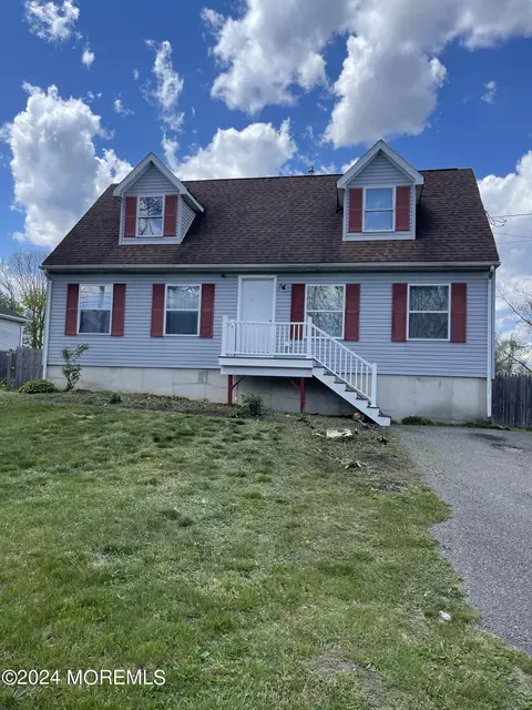 85 S Main St, Toms River, NJ 08757
