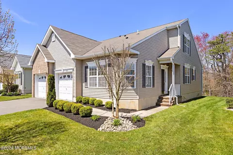 133 Maypink Ln, Howell, NJ 07731