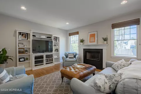 Living - 49 Center St, Rumson, NJ 07760 photo 1 of 2