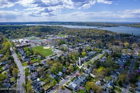 View/Area - 49 Center St, Rumson, NJ 07760 photo 1 of 6