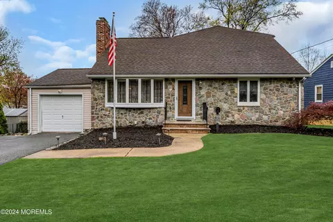 137 Park Ave, West Caldwell, NJ 07006