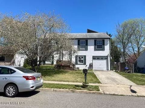 191 Village Dr, Barnegat, NJ 08005