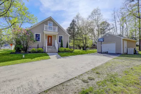 710 Freehold Rd, Jackson, NJ 08527