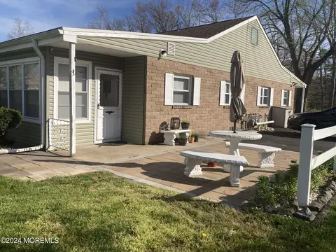 30 Holly St # C, Toms River, NJ 08757