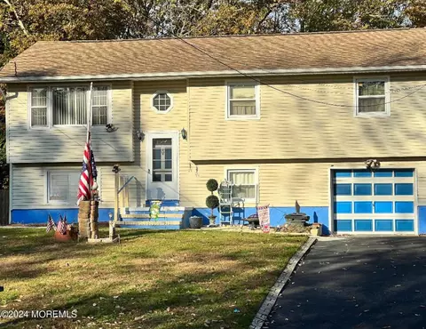 16 Afton Rd, Jackson, NJ 08527