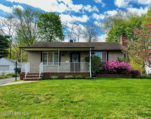 50 Harvey Cir, East Brunswick, NJ 08816
