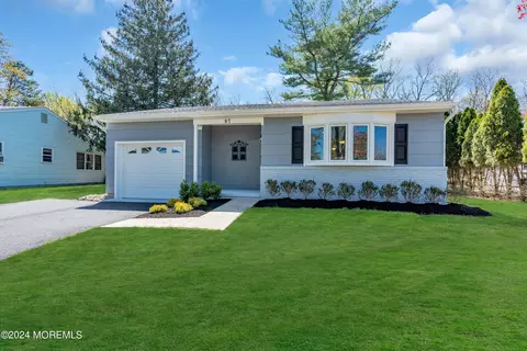 87 Eton Rd, Toms River, NJ 08757